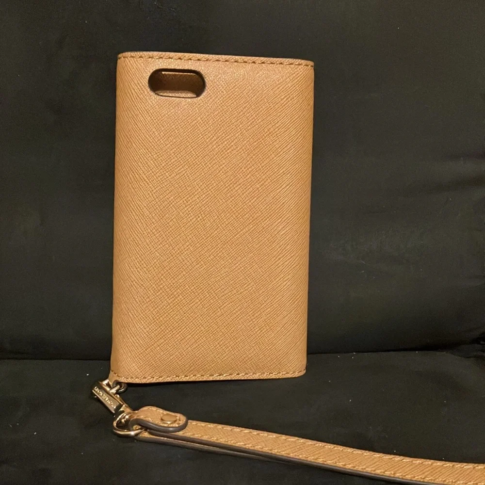 Michael Kors wristlet/phone case - Picture 6 of 17